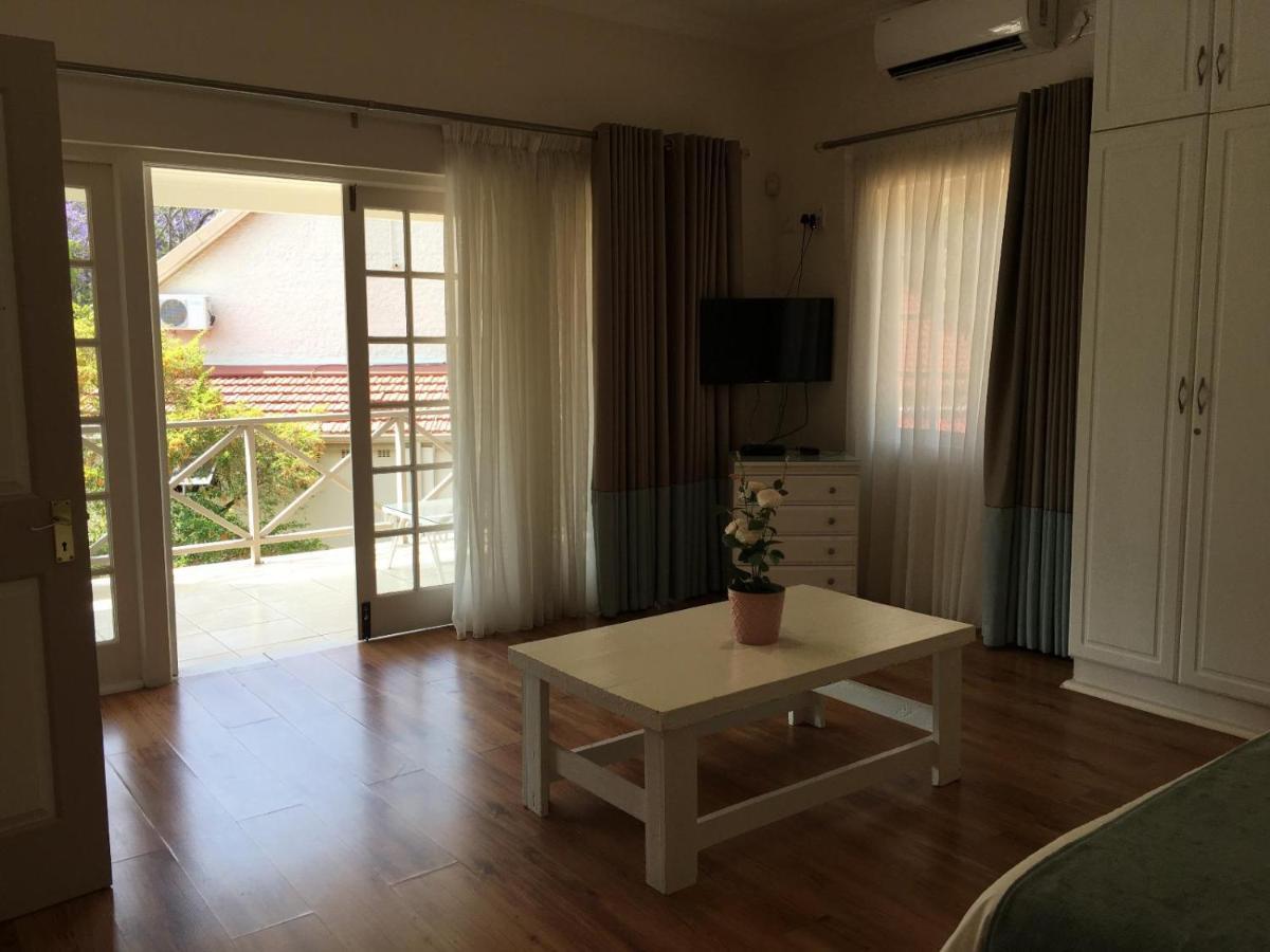 ليديسميث Peaches & Cream Bed & Breakfast المظهر الخارجي الصورة
