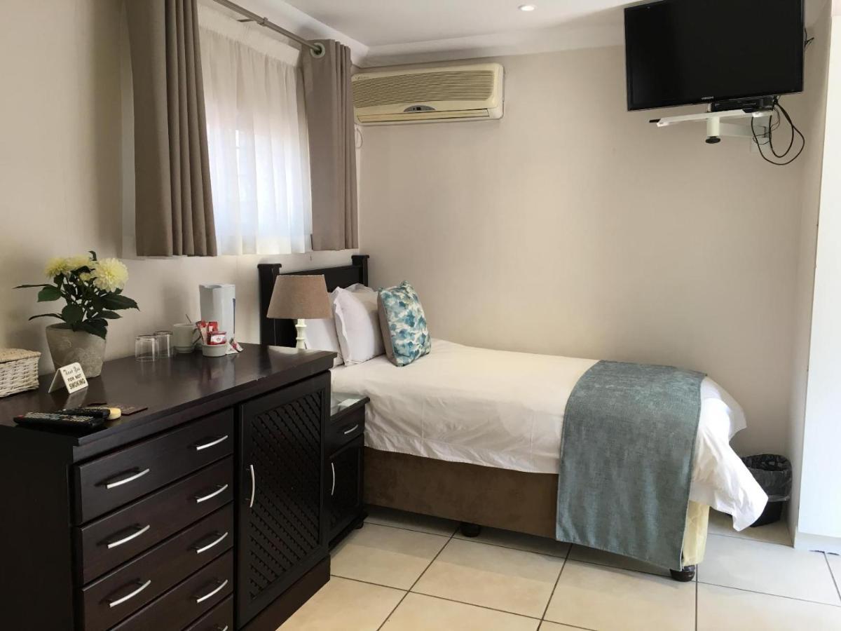 ليديسميث Peaches & Cream Bed & Breakfast المظهر الخارجي الصورة