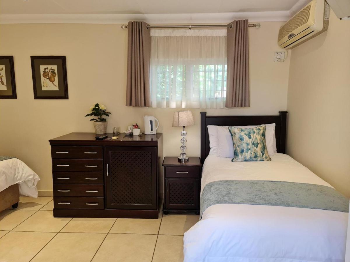 ليديسميث Peaches & Cream Bed & Breakfast المظهر الخارجي الصورة