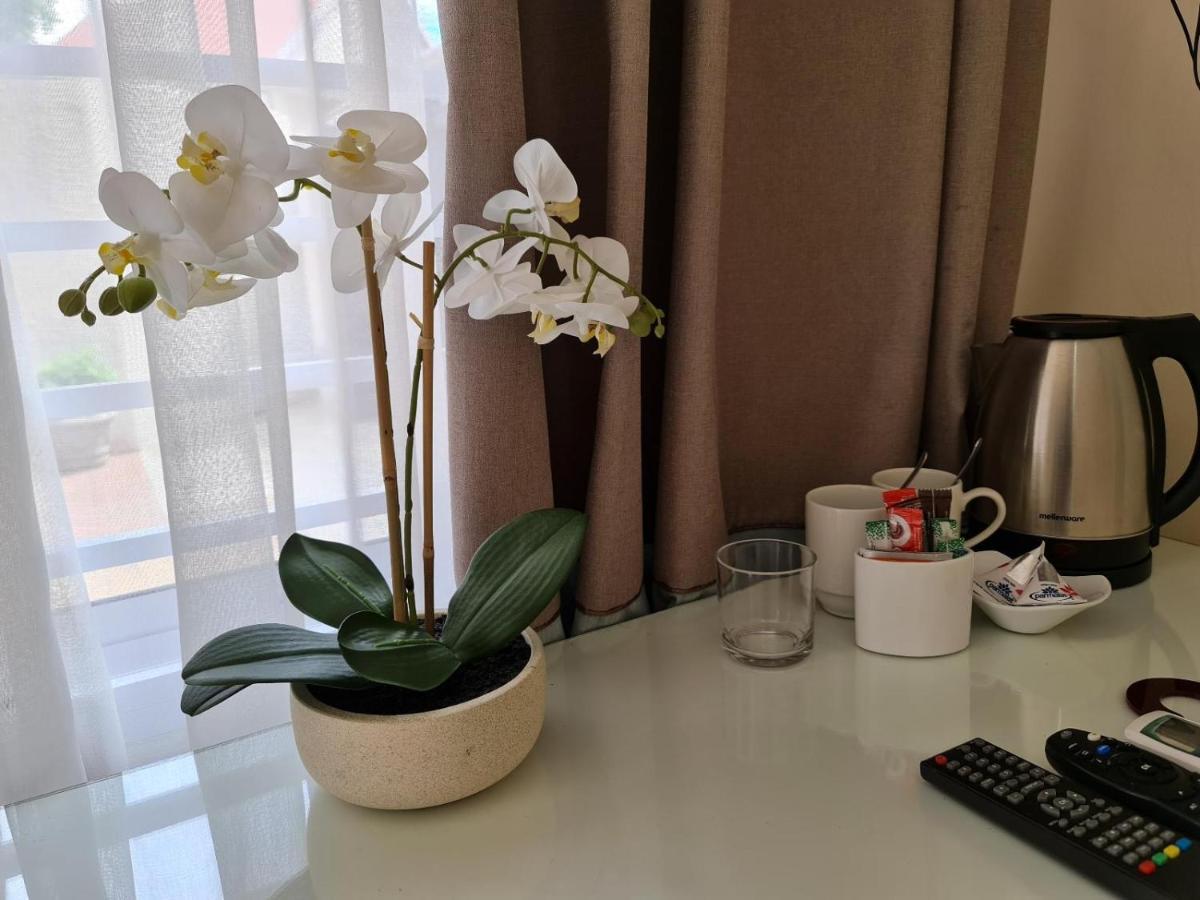 ليديسميث Peaches & Cream Bed & Breakfast المظهر الخارجي الصورة