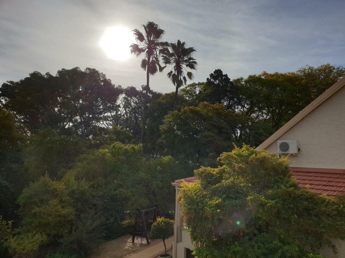 ليديسميث Peaches & Cream Bed & Breakfast المظهر الخارجي الصورة